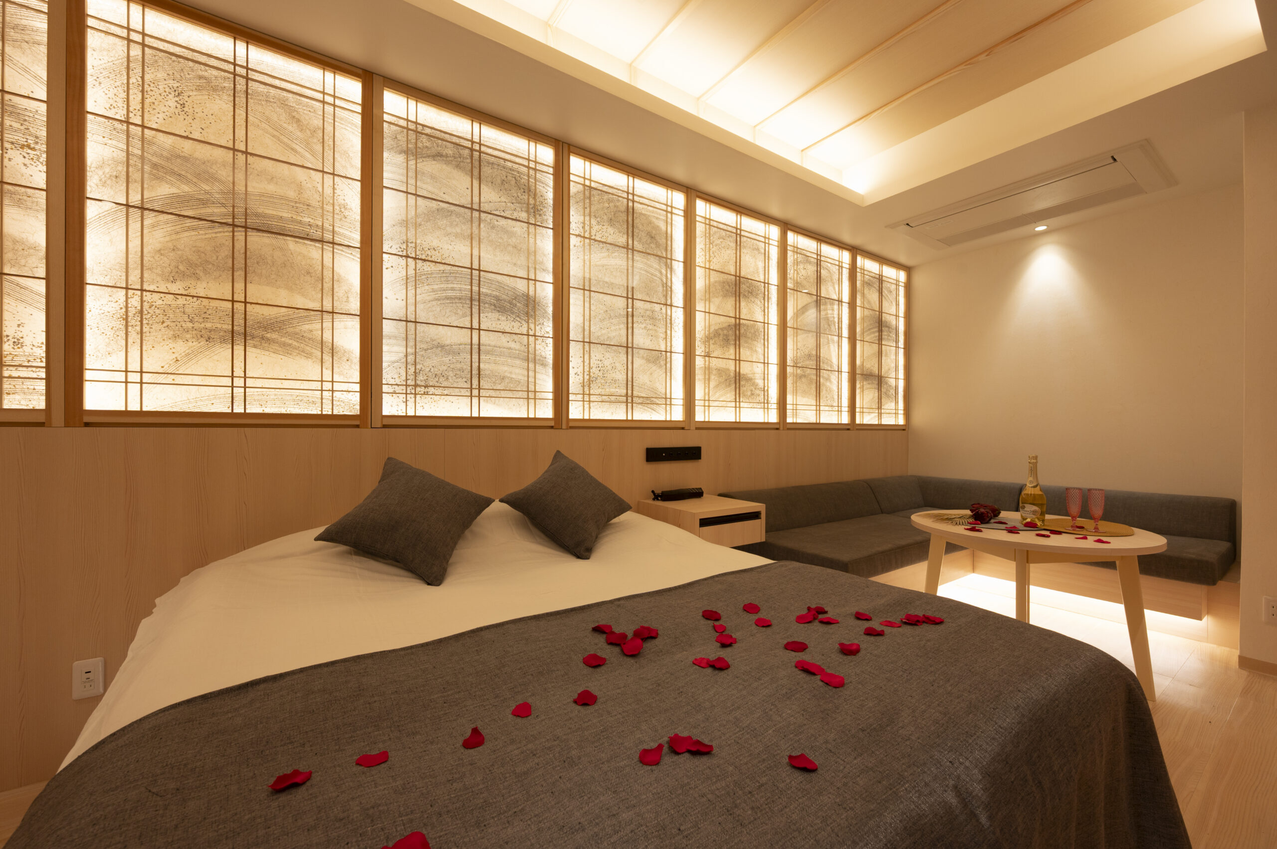 210号室 サムネイル3