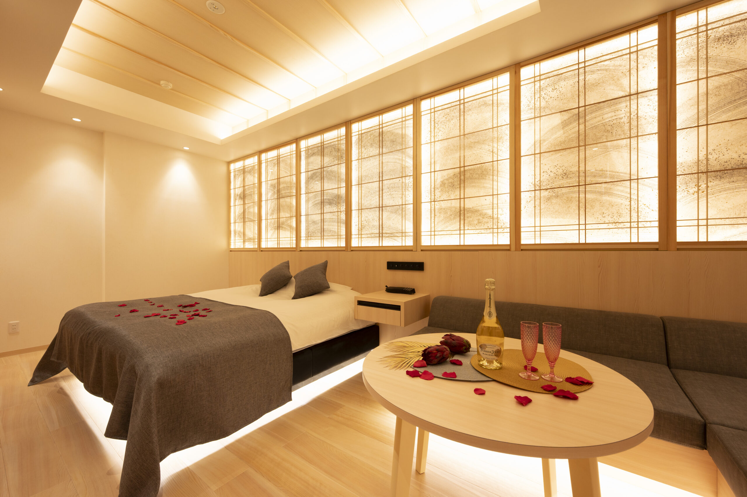 210号室 サムネイル2